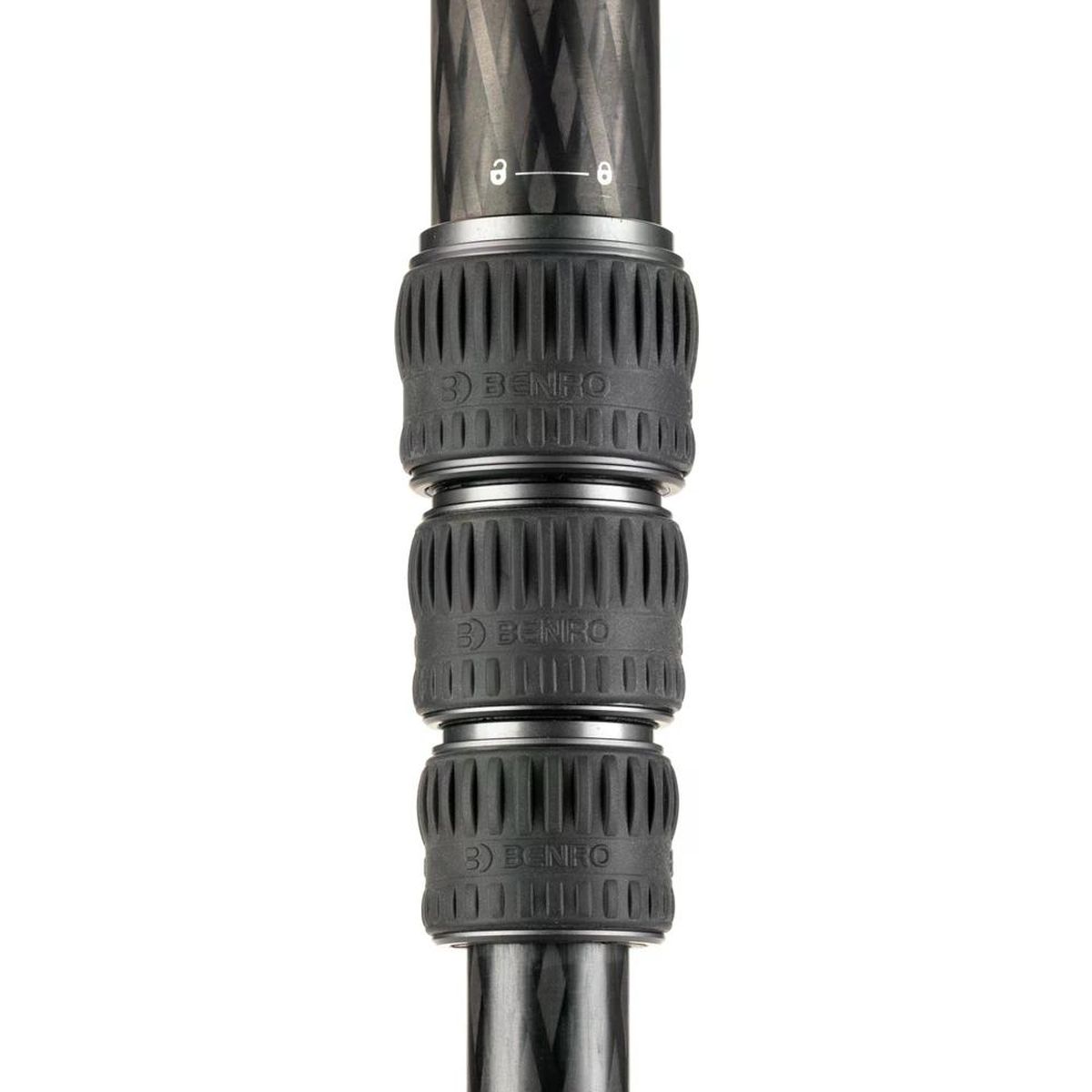 Benro Mammoth TMTH44C Carbon-Stativ 4 Segmente 160cm Nahaufnahme Gummiverschlüsse am Stativbein