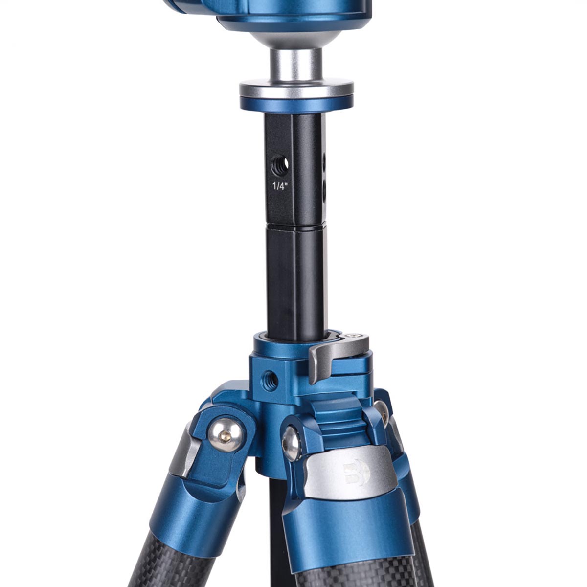 Benro CyanBird CF 2 Series Carbon Stativ inkl. G36PT Kugelkopf Detailansicht Mittelsäule und Beine mit Klappverschlüssen