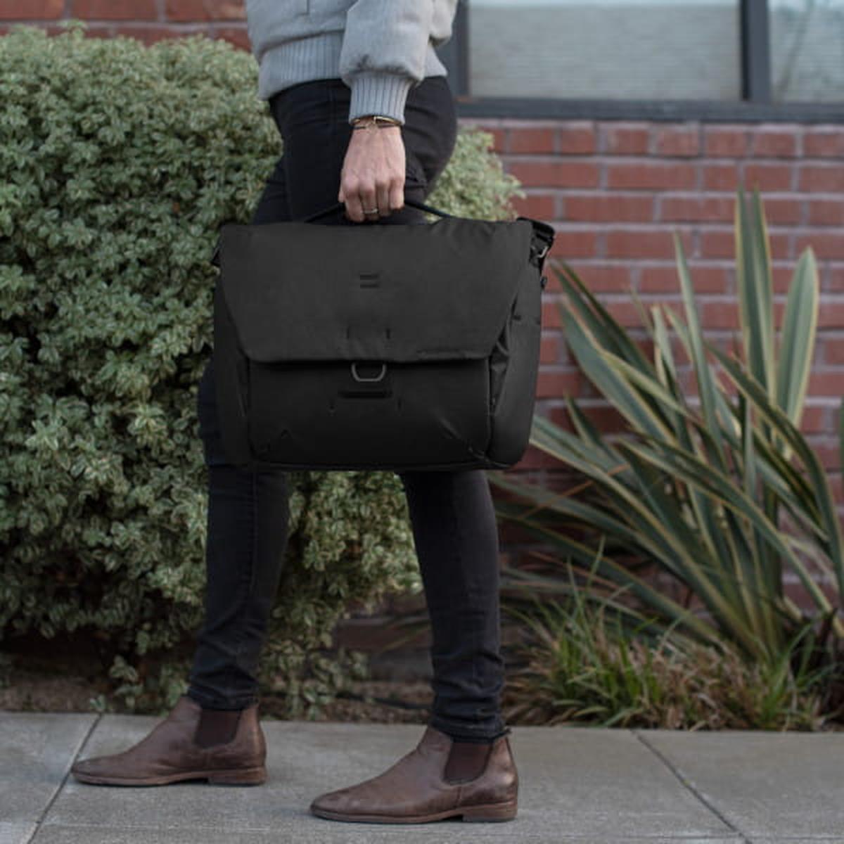 Peak Design Everyday Messenger V2 13 Liter - Black (Schwarz)