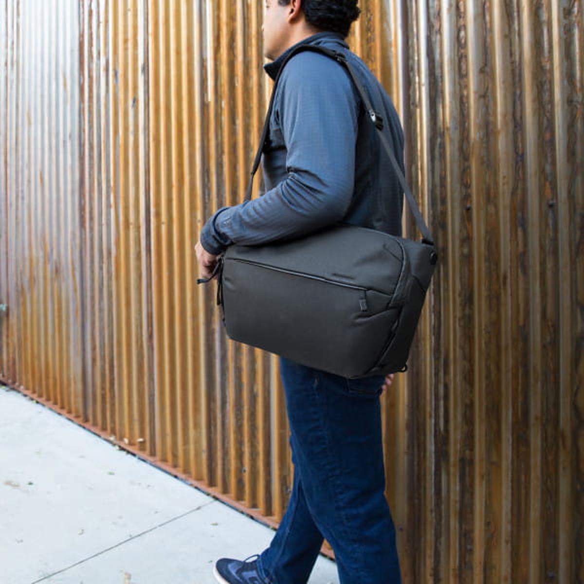 Peak Design Everyday Sling 10L V2 Black (Schwarz)