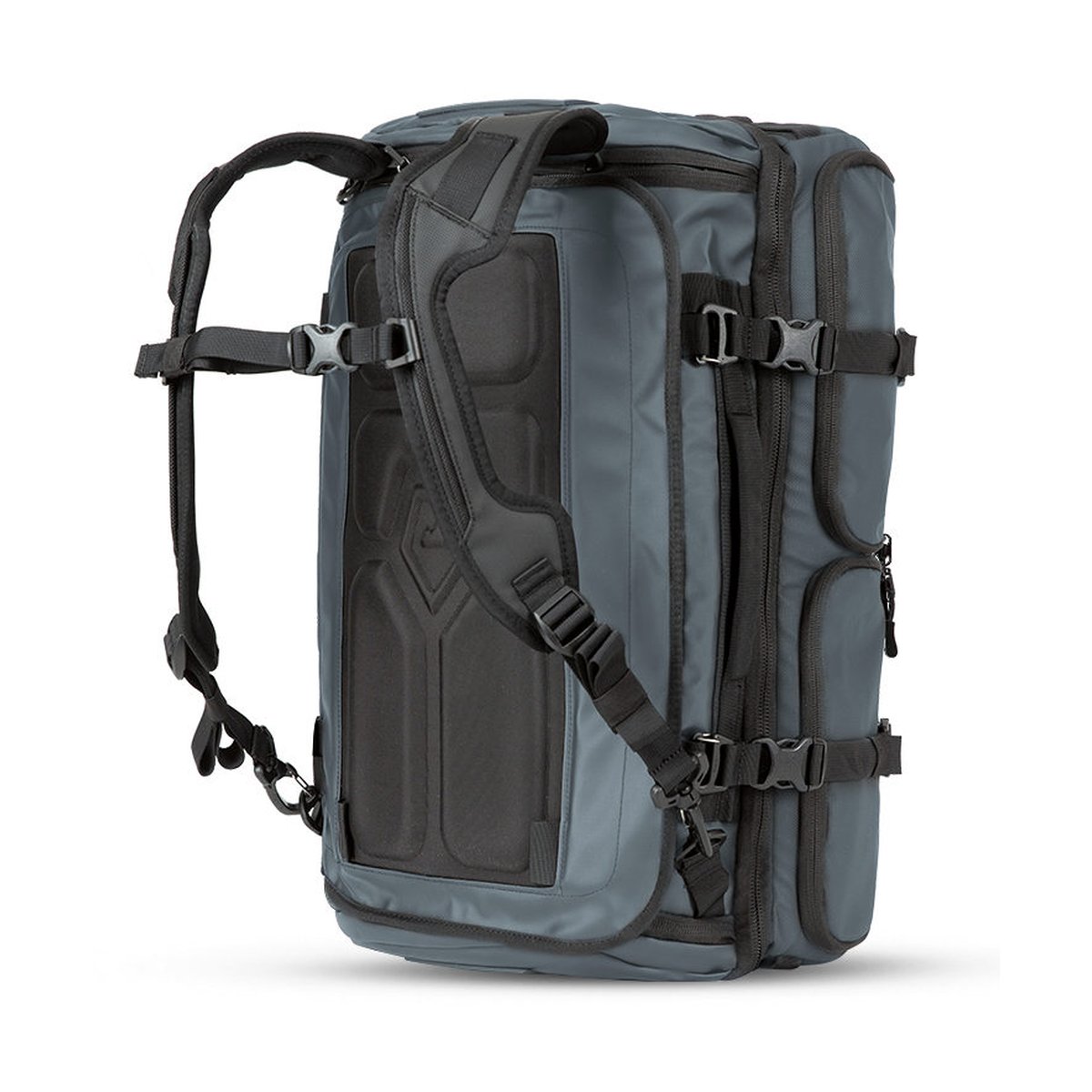 WANDRD HEXAD ACCESS DUFFEL Aegean Blue Photo Bundle Duo + FREE Sling Strap - Rückansicht des grauen Rucksacks mit gepolsterten Schultergurten und Rückenpolsterung.