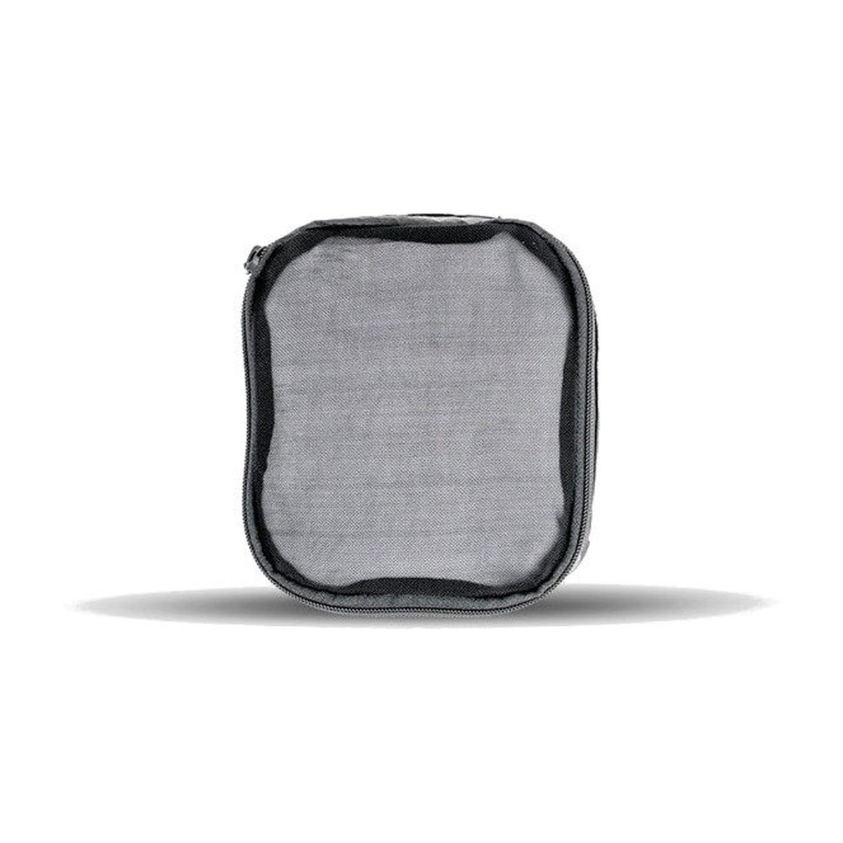 WANDRD Packing Cube Bundel (S,M,L) - Frontansicht einer grauen Packtasche aus Netzstoff mit Reißverschluss.