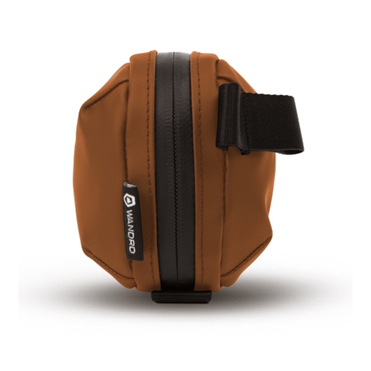 WANDRD Tech Bag Small Sedona Orange - Braune Wandrd Tasche, Frontansicht mit Reißverschluss und Logo WANDRD Tech Bag Small Sedona Orange - Braune Wandrd Tasche, Frontansicht mit Reißverschluss und Logo