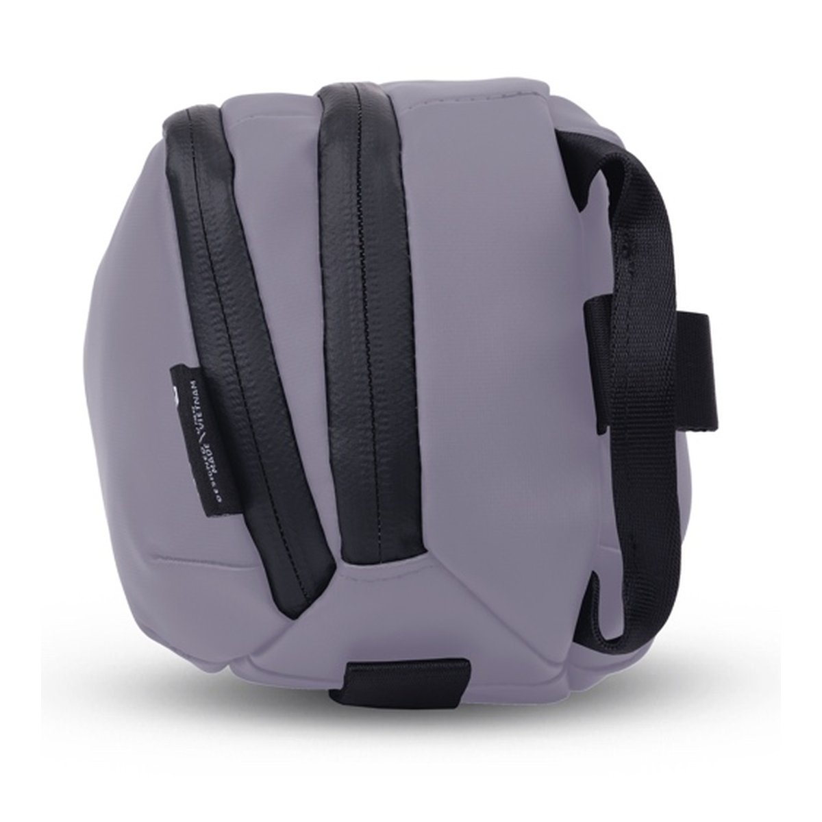 WANDRD Tech Bag Large Uyuni Purple - Seitenansicht des grau-lila Produkts mit schwarzen Reißverschlüssen und Schlaufen.