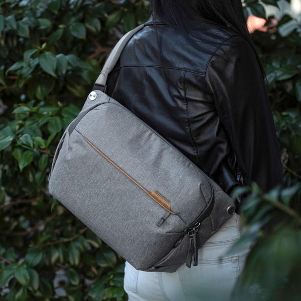 Peak Design Everyday Sling V2 10 Liter - Ash (Hellgrau)