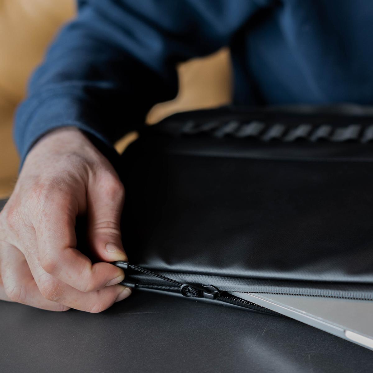 WANDRD Laptop-Tasche 16" Schwarz