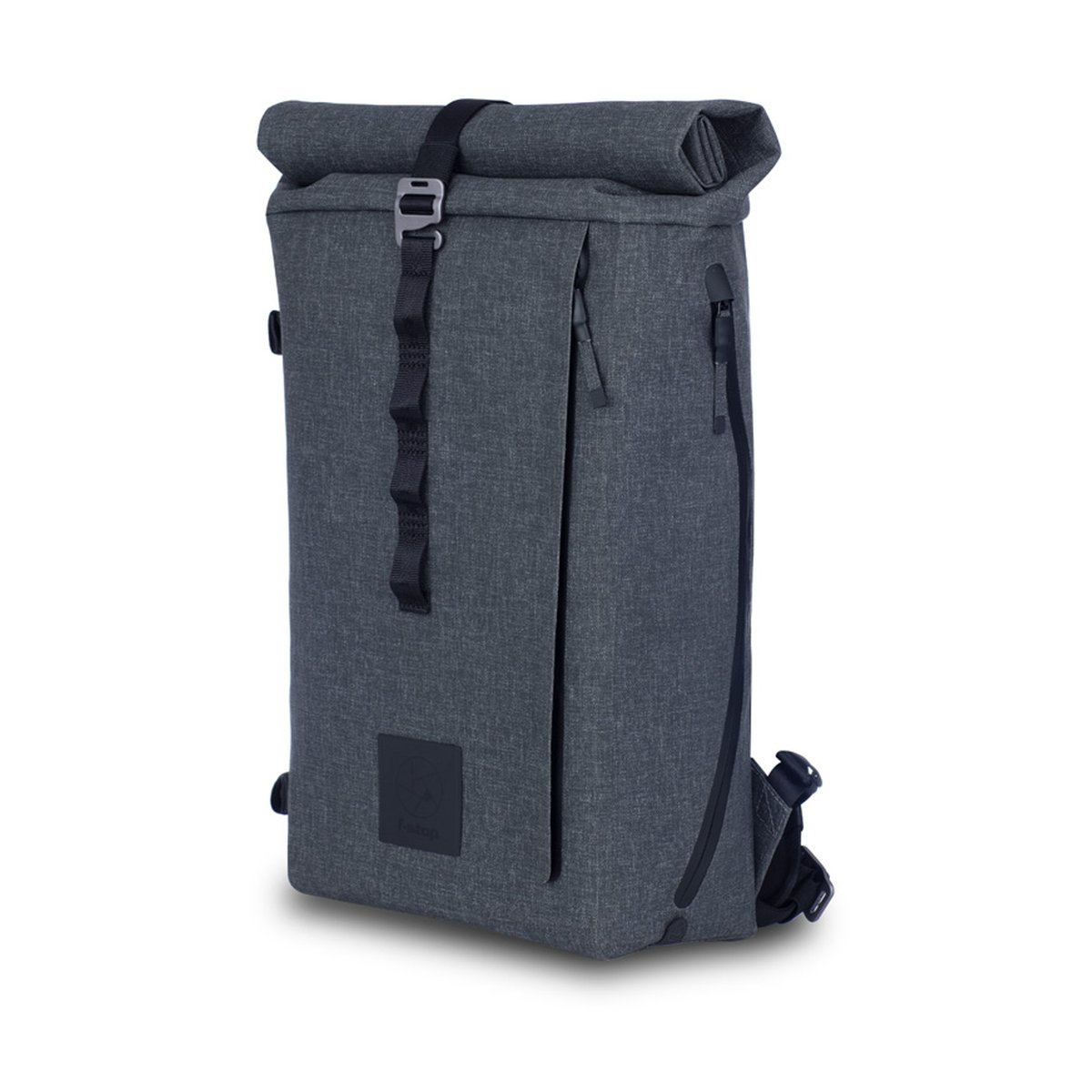F-Stop DYOTA 11 Battleship (dunkelgrau) - Frontansicht des dunkelgrauen Roll-Top Rucksacks.