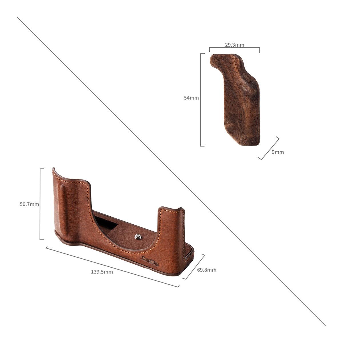 SmallRig 5268 Leather Case Kit brown for Fujifilm GFX100RF - Abmessungen: Braune Kamera-Leder-Halbtasche und Holzgriff.