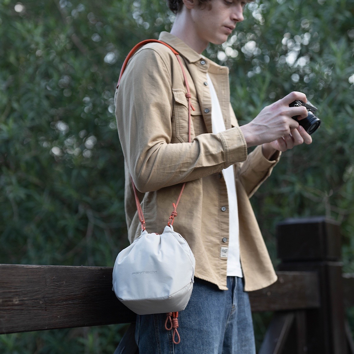 PGYTech OneGo Kordelzugtasche Elfenbein / Ivory