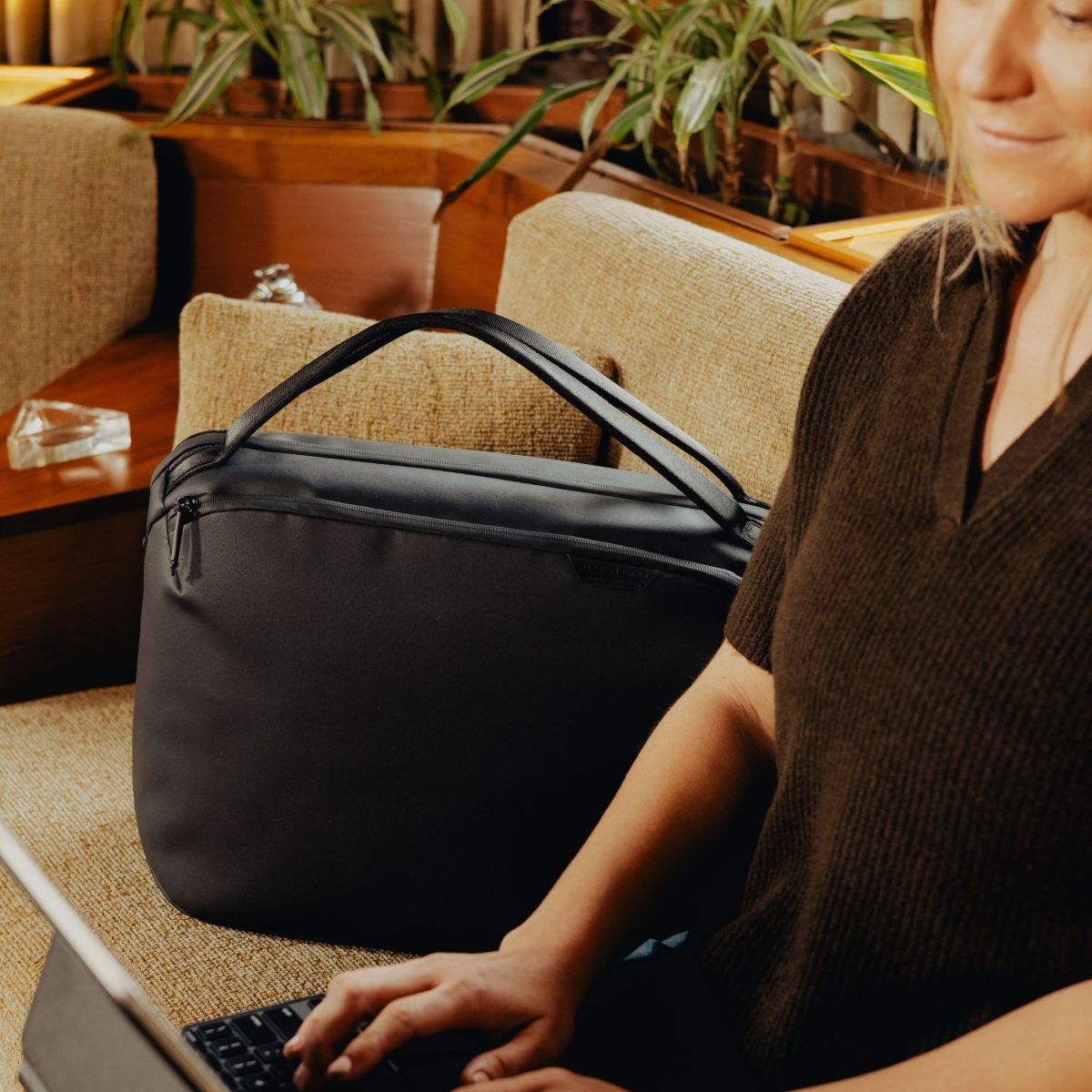 Peak Design Travel Weekender 25L Schwarz Anwendungsbeispiel