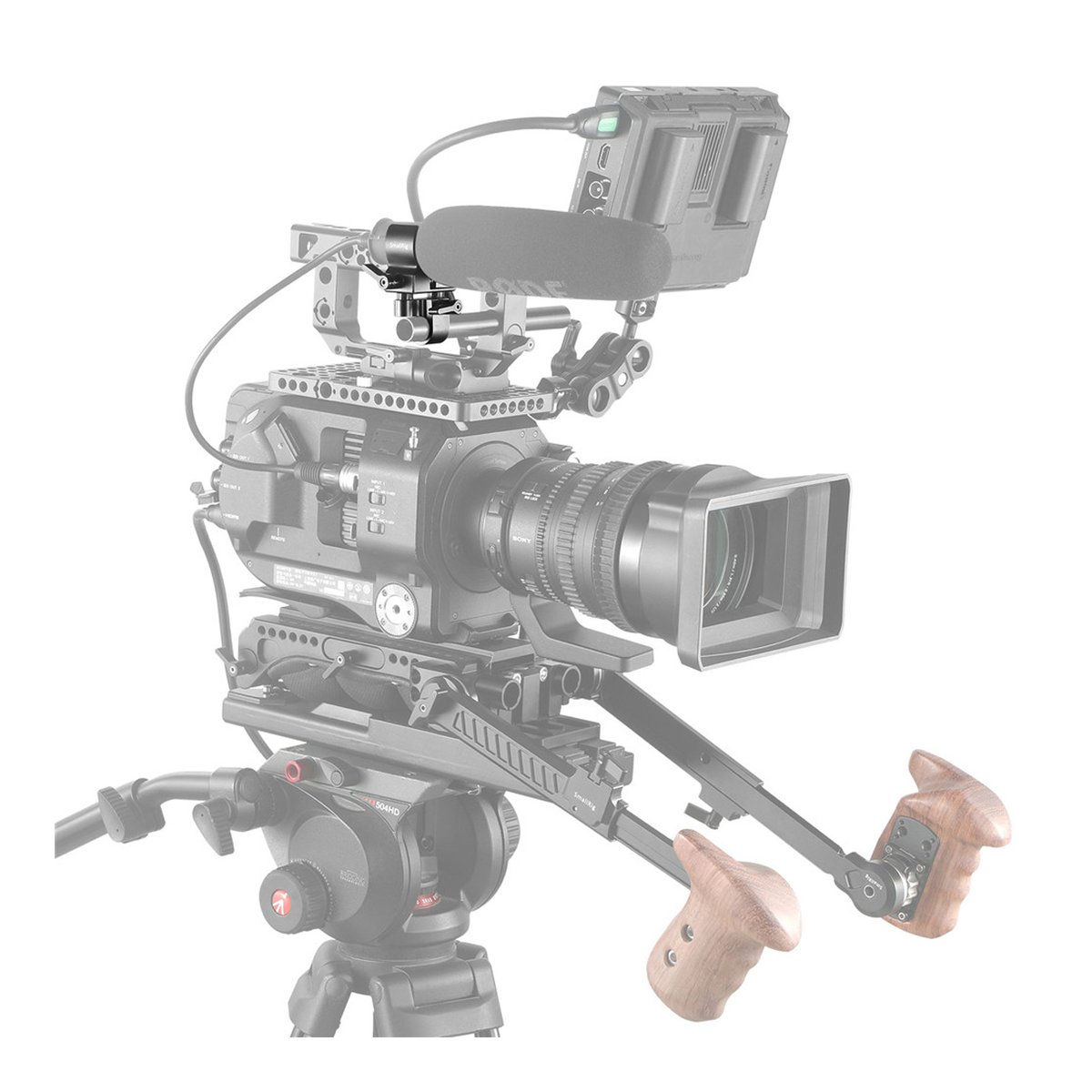 SmallRig 1993B Universal Shotgun Mikrofon Halterung - Anwendungsbeispiel: Kamera-Rig mit montiertem Mikrofon und zwei Holzgriffen.