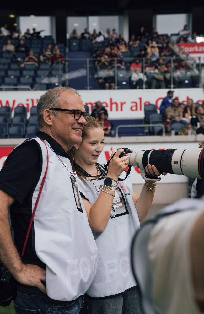 Sony Alpha System Sportfotografie Rhein Fire Praxis am Spielfeldrand