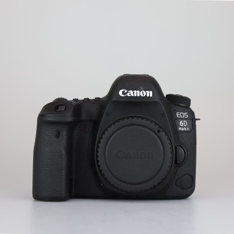 Canon EOS 6D Mark II Gehäuse + BG-E 21 Gebraucht