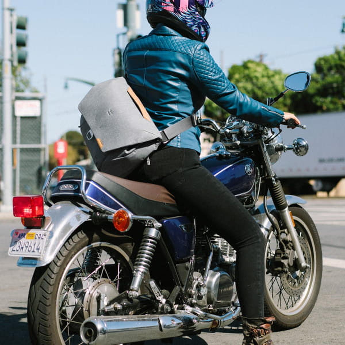 Peak Design Everyday Messenger V2 13 Liter - Ash (Hellgrau)