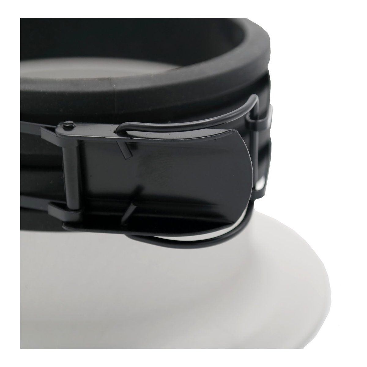 Caruba Softbox Adapter Ring Profoto 129mm - Detailansicht des schwarzen Klemmverschlusses