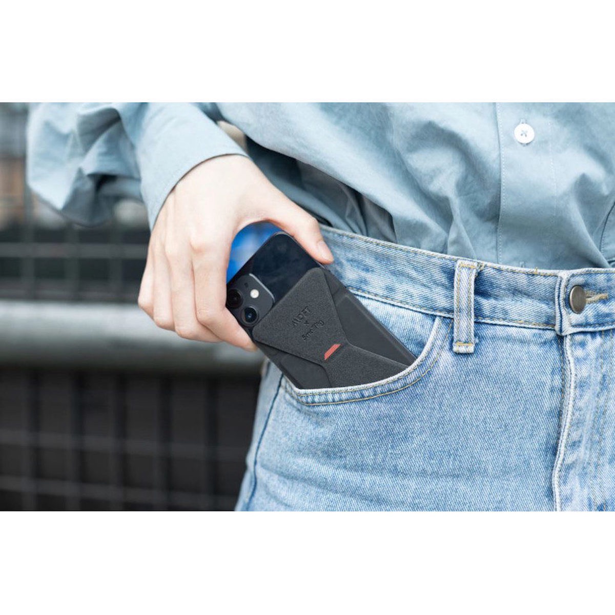 SmallRig 3327 MOFT Snap-On Telefonständer Magsafe für iPhone 12 (Schwarz)