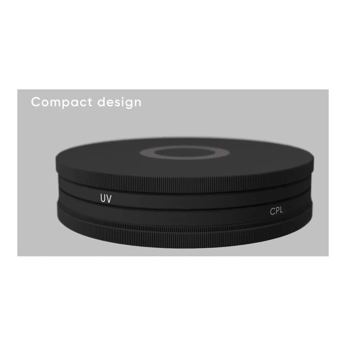Urth 67mm UV + Circular Polarizing (CPL) Objektivfilter Kit (Plus+) - Detailansicht gestapelter UV- und CPL-Filter, betont deren kompaktes Design