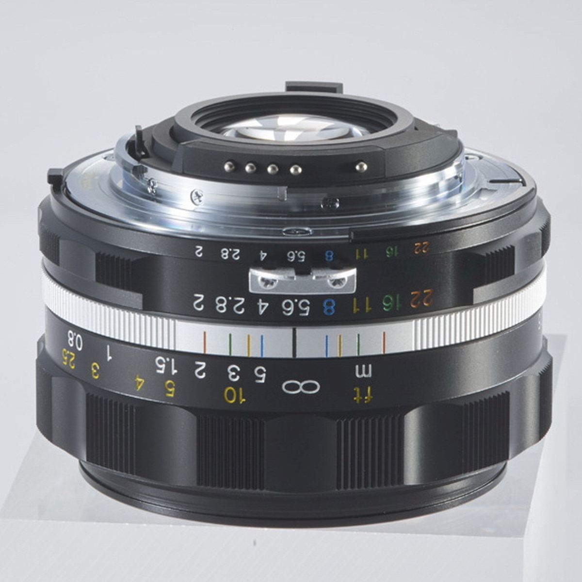 Voigtländer 40 mm 1:2,0 Ultron SLII-S Nikon AI-S Schwarz