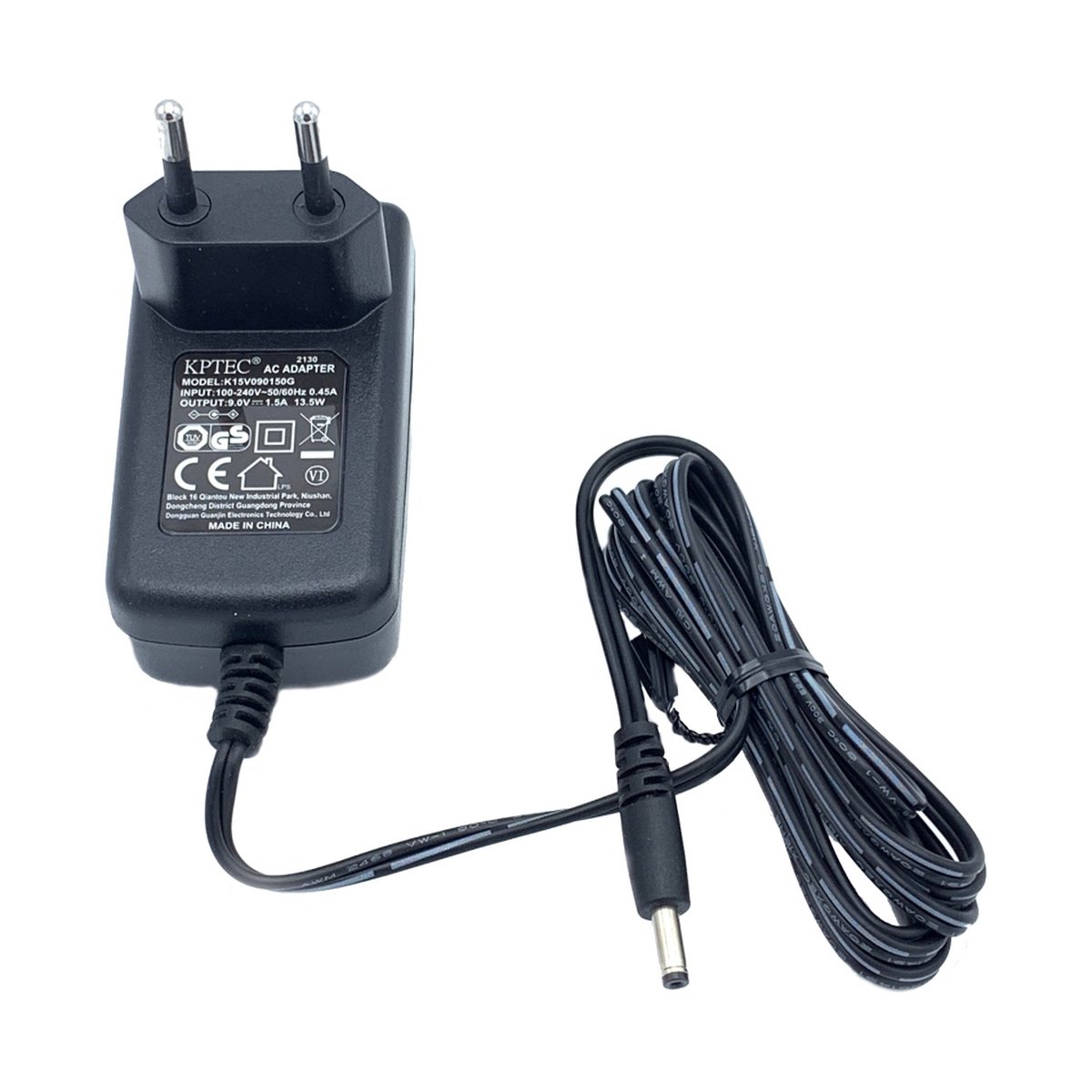 Godox P120C - power supply - Frontansicht: Schwarzer AC-Adapter mit EU-Stecker, sichtbarem Etikett und aufgerolltem Kabel.