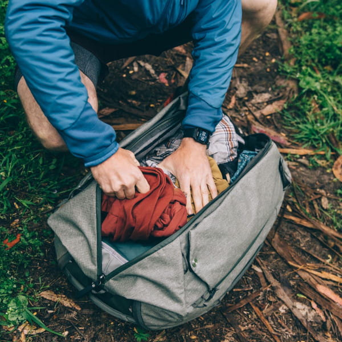 Peak Design Travel Duffelpack Bag 65L Reisetasche mit Rucksackgurten - Sage (Salbeigrün)