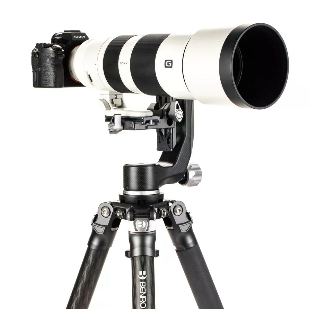 Benro Mammoth TMTH44C Carbon-Stativ 4 Segmente 160cm Anwendungsbeispiel mit Kamera