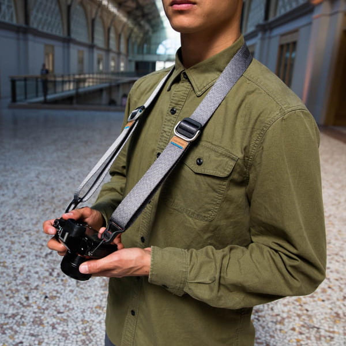 Peak Design Slide Lite - Ash (Hellgrau) - Kameragurt für DSLRs und größere Systemkameras
