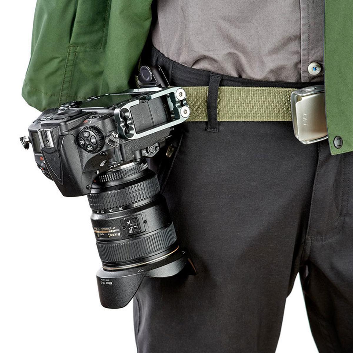 3_legged_thing_ellie_with_peak_design_capture_base_grijs_050354980602 3_legged_thing_ellie_with_peak_design_capture_base_grijs_050354980602