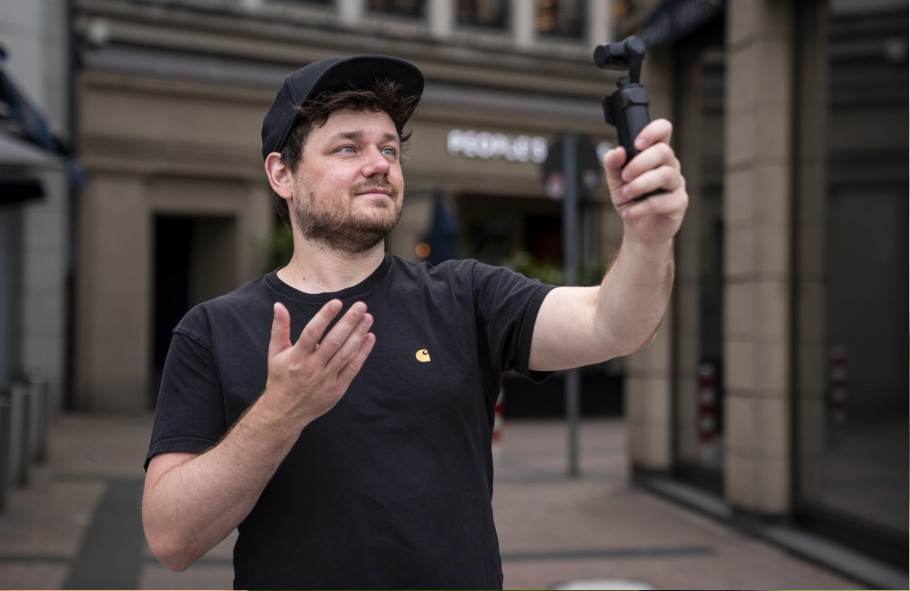 Insta360 Luna Ultra Vlogging Kamera