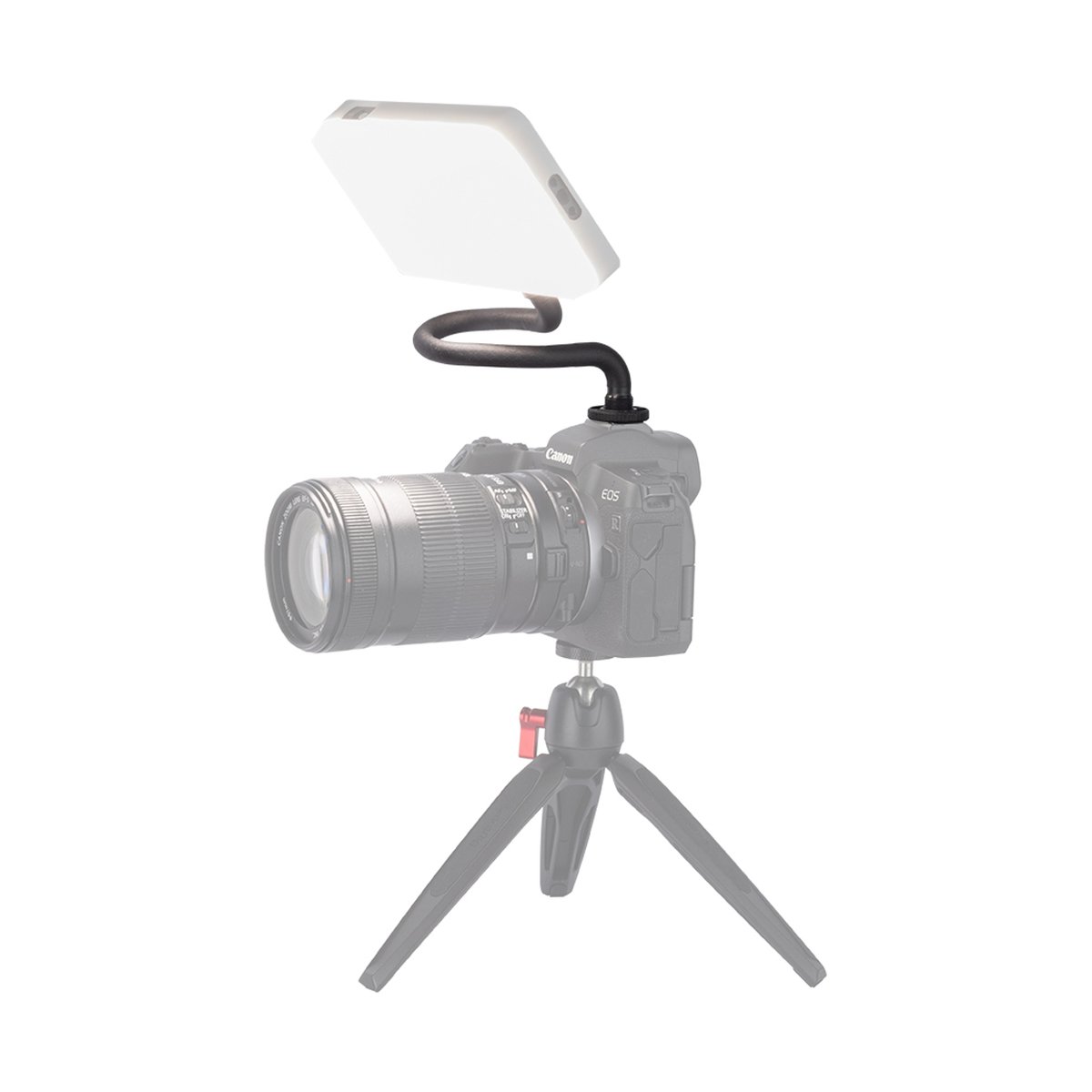 SmallRig 3199 Simple Shade, Blendschutz - Anwendungsbeispiel der Leuchtenhalterung an einer Kamera auf Stativ