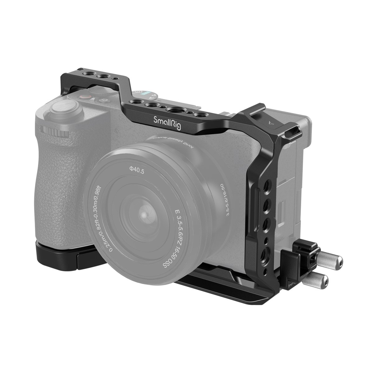 SmallRig 4336 Cage Kit für Sony Alpha 6700 - Anwendungsbeispiel: SmallRig Kamera-Cage auf Kamera montiert, Vorderseite und Seite sichtbar. Das {image_position}. Bild.
