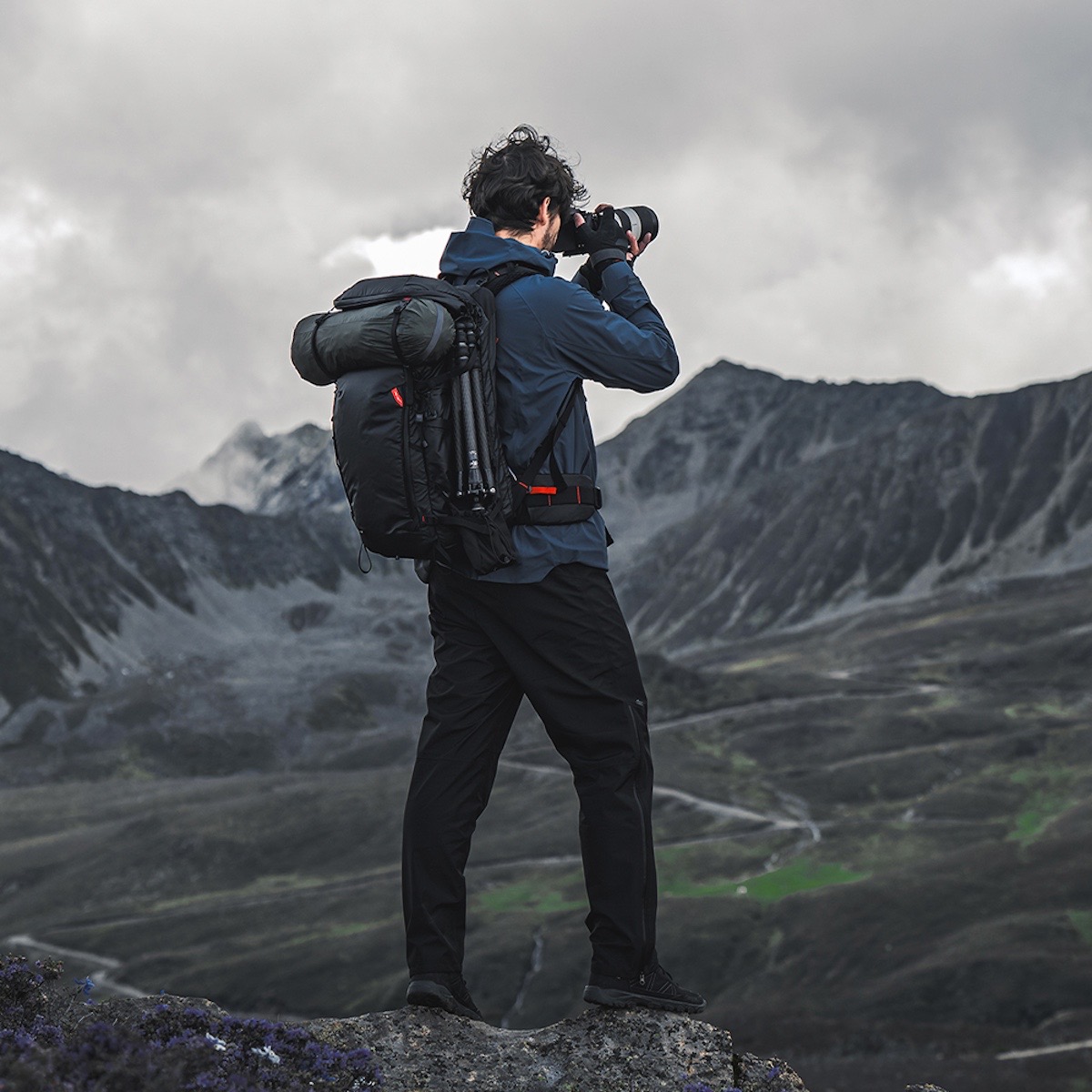 PGYTech OnePro Flex Rucksack 30L (Space Black) + Kameraeinsatz M