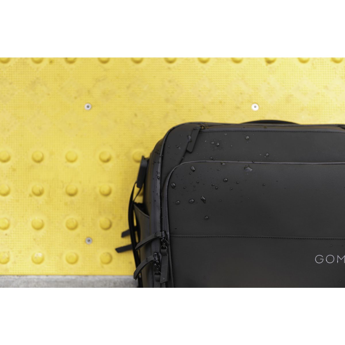 Gomatic Messenger Bag V2