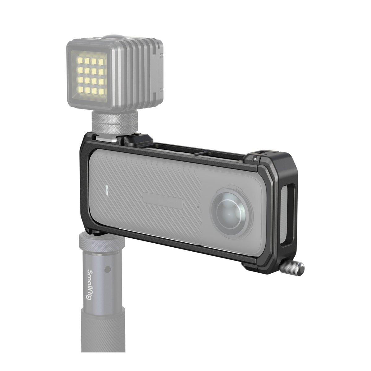 SmallRig 4278 Käfig für Insta360 X4 - Anwendungsbeispiel: Kamera-Cage mit montierter Videoleuchte auf Smallrig-Griff.
