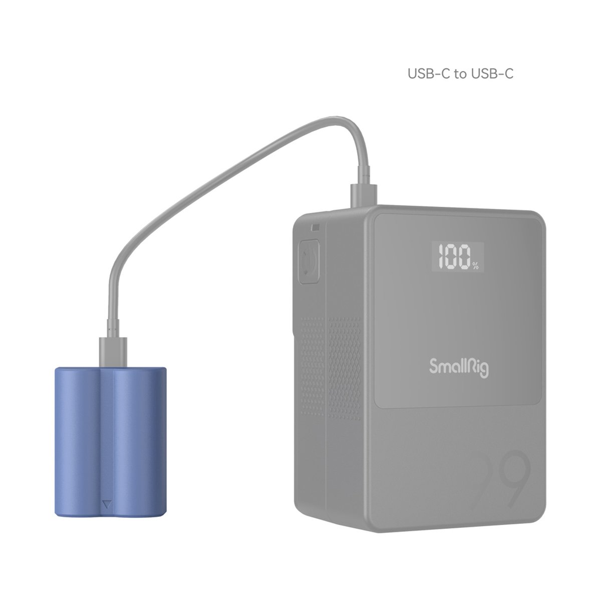 SmallRig 4266 NP-W235 USB-C (FUJIFILM) aufladbare Kamerabatterie - Anwendungsbeispiel: Blaue Batterie lädt an SmallRig Powerbank mit USB-C Kabel.