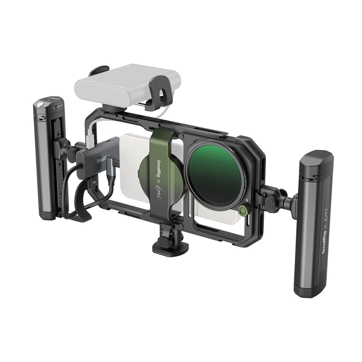 SmallRig 4596 All-In-One Mobile Video Kit Co-Design Edition - Anwendungsbeispiel: Smartphone-Rig mit Powerbank, Mikrofon und Griffen in perspektivischer Ansicht