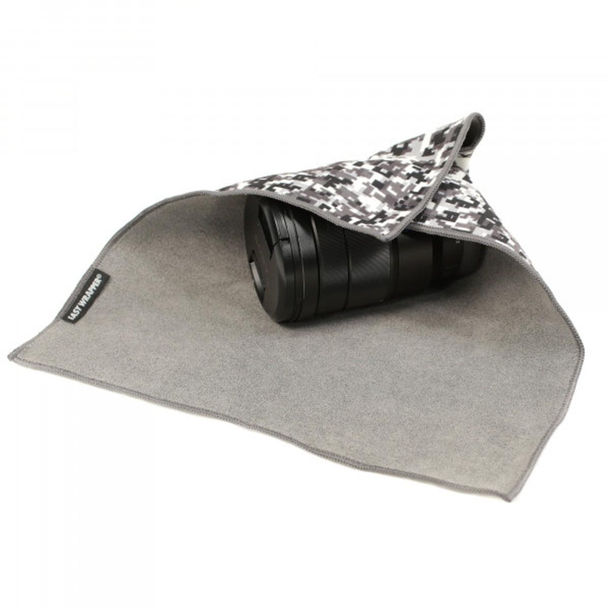 Easy Wrapper selbsthaftendes Einschlagtuch Schwarz / Weiß Camouflage Gr. S 28 x 28 cm