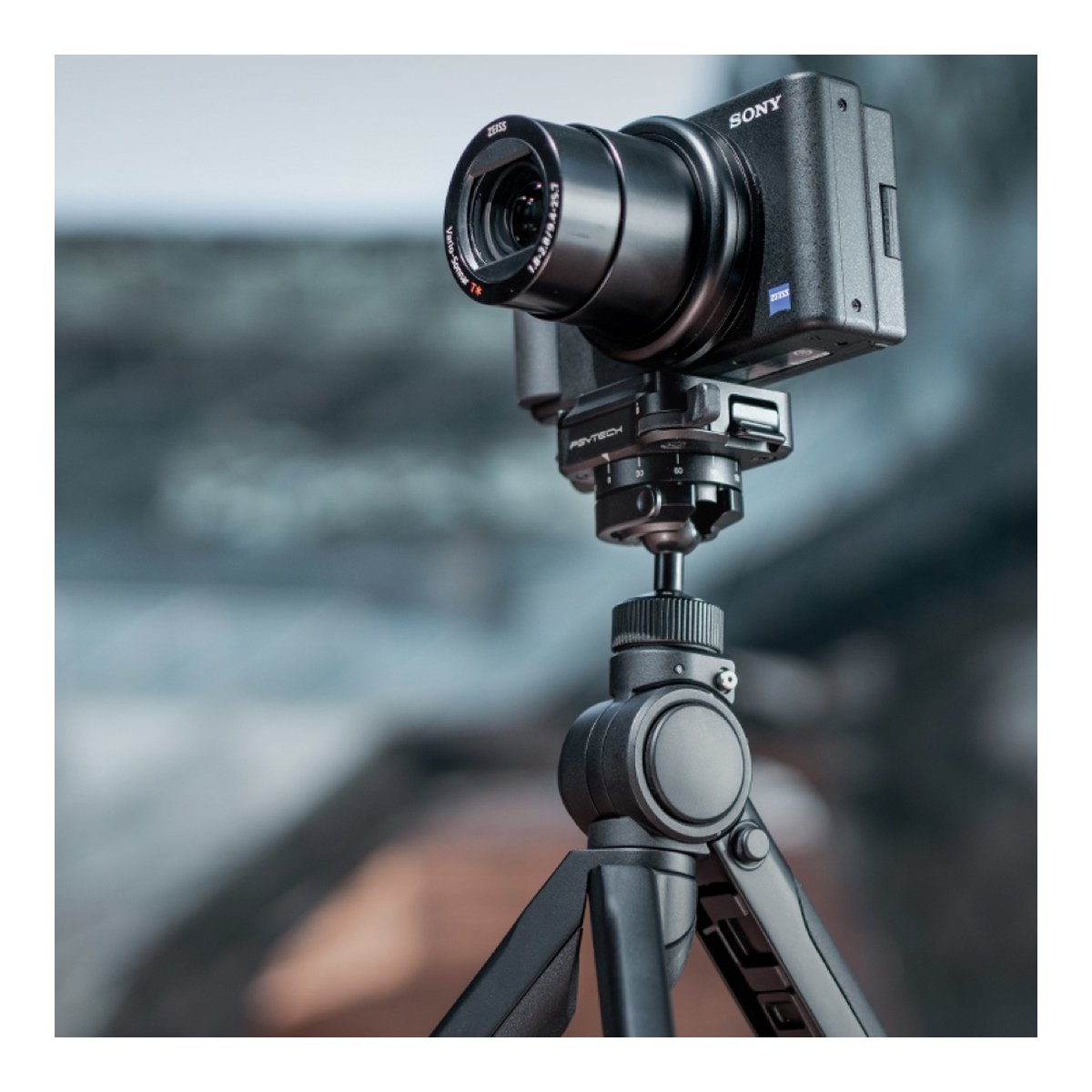 PGYTECH SNAPLOCK MINI REVERSE BALL HEAD - Anwendungsbeispiel: Sony-Kamera auf PGYTECH-Stativ