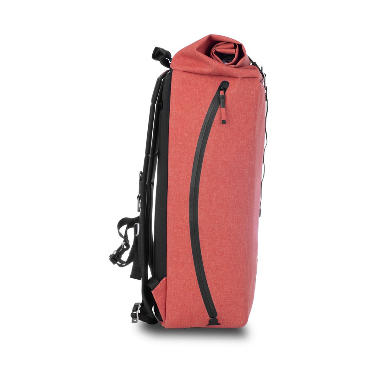 F-Stop DYOTA 20 Rooibos Tea (gebranntes orange) - Seitenansicht des roten Rolltop-Rucksacks mit seitlichem Reißverschluss.