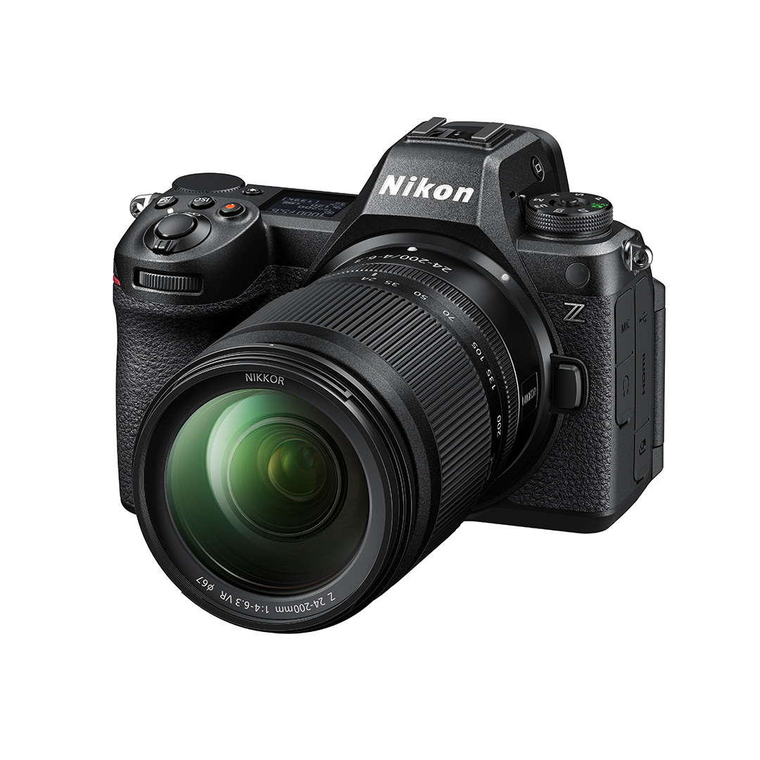 Nikon Z6 III + Nikon 24-200 mm 1:4-6,3 Z VR Nikon Z6 III + Nikon 24-200 mm 1:4-6,3 Z VR