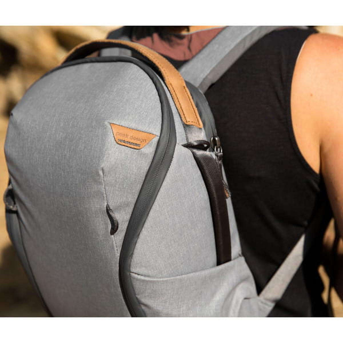 Peak Design Everyday Backpack V2 Zip Foto-Rucksack 15 Liter - Ash (Hellgrau)