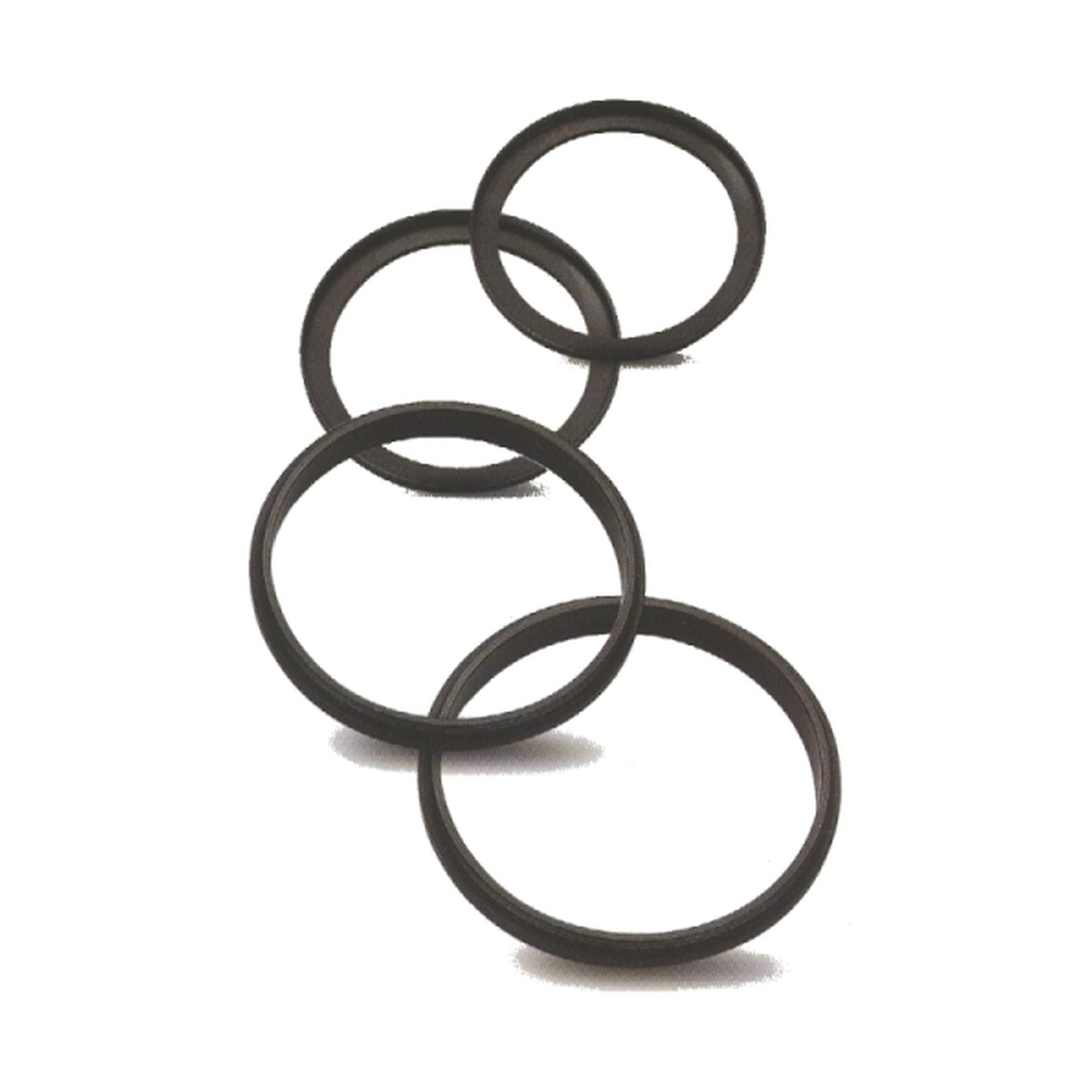Caruba Step-up/down Ring 40.5mm - 37mm - Detailansicht mehrerer schwarzer O-Ringe