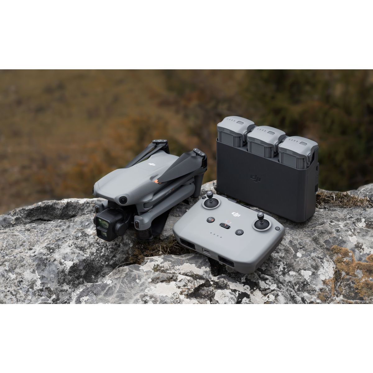 DJI Air 3 Fly More Combo (DJI RC-N2)