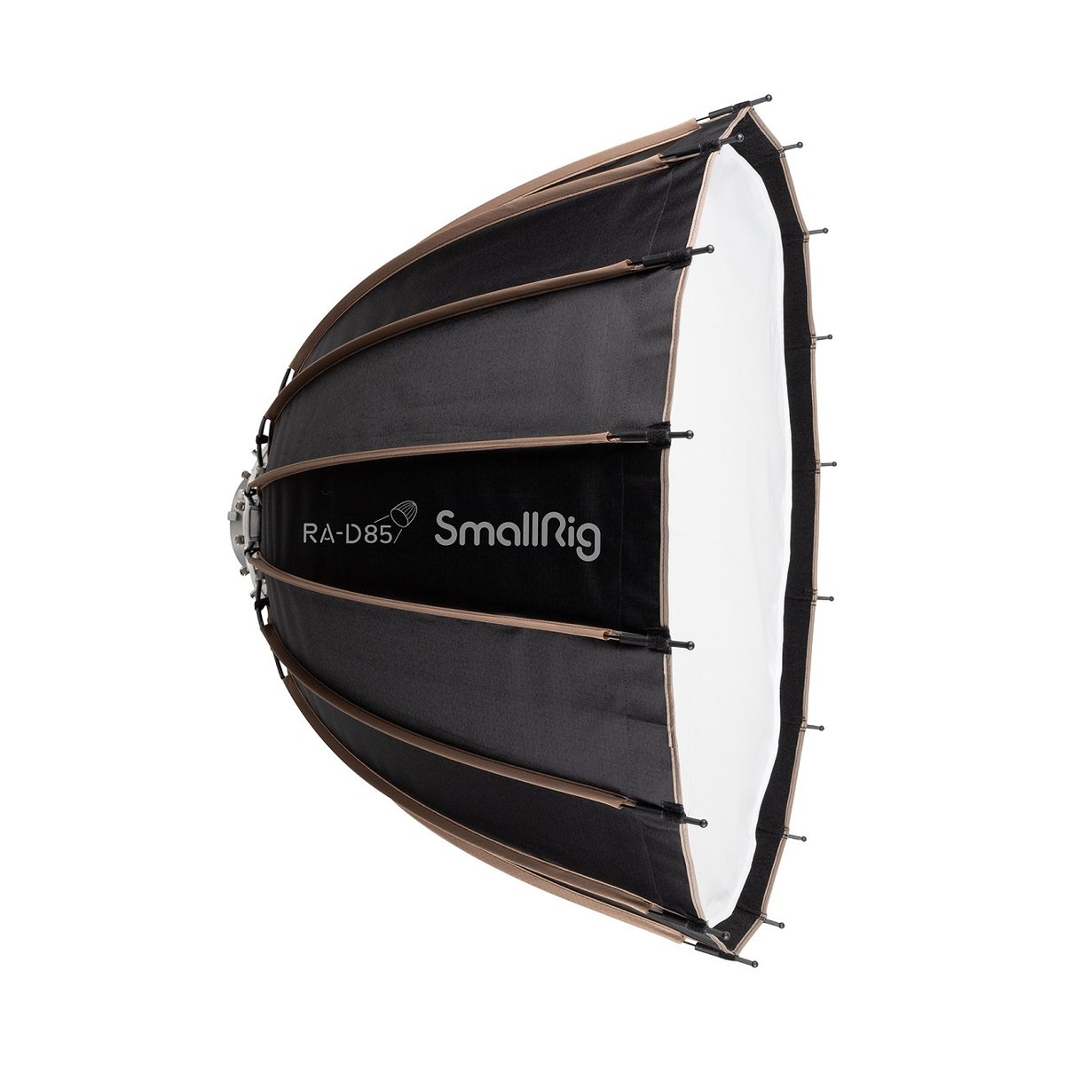 SmallRig 3586 RA-D85 Parabolic Softbox - Schrägansicht der schwarzen SmallRig RA-D85 Parabol-Softbox mit weißem Diffusor