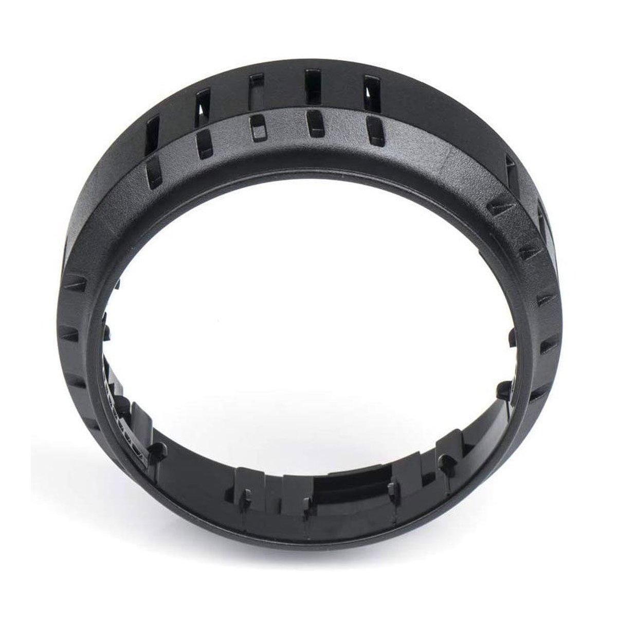 Godox AD-AS Adapterring - Detailansicht eines schwarzen, strukturierten Rings mit rechteckigen Öffnungen.