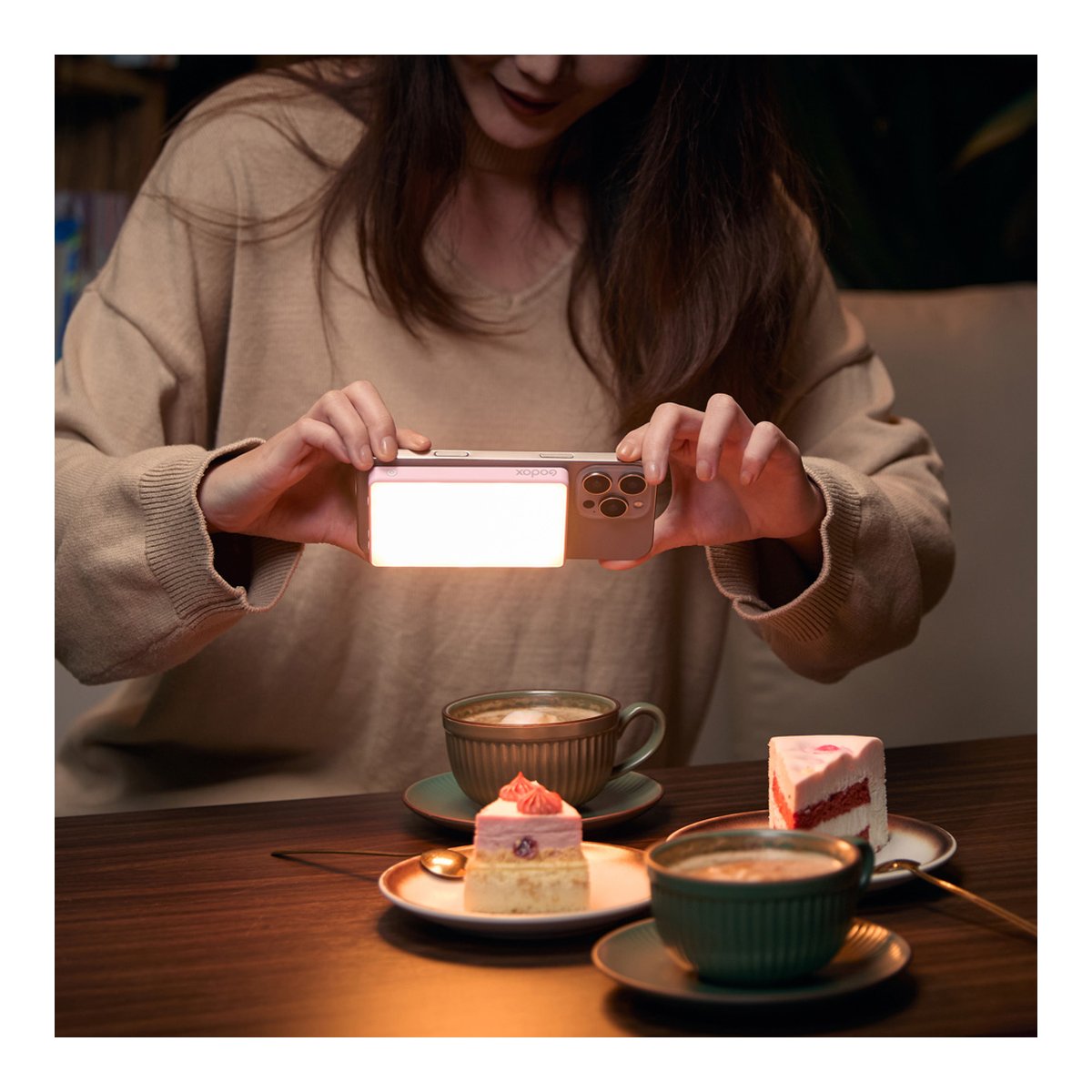 Godox MA5R Mobile Power Bank&RGB LED Light Rood