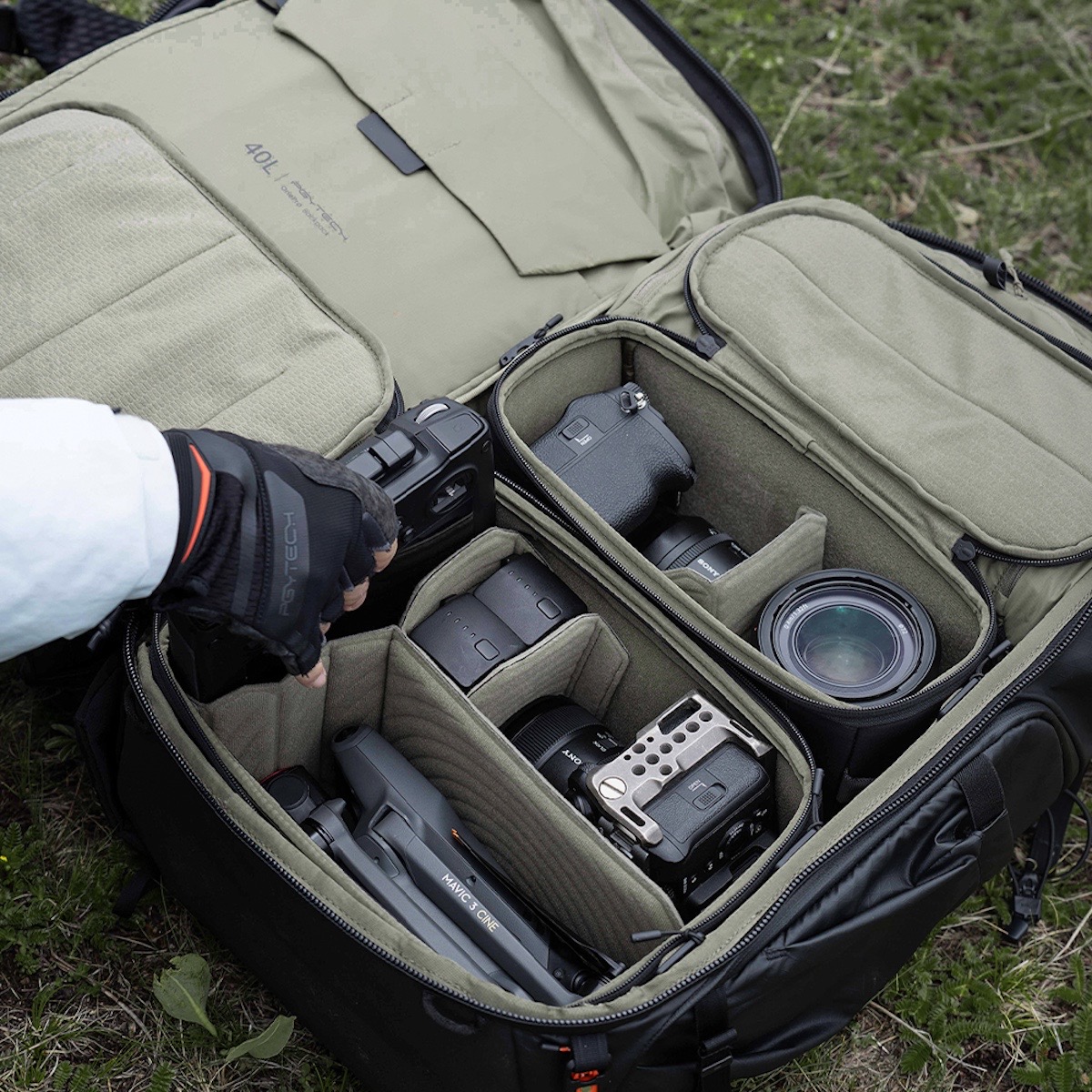 PGYTech OnePro Flex Rucksack 30L (Space Black) + Kameraeinsatz M