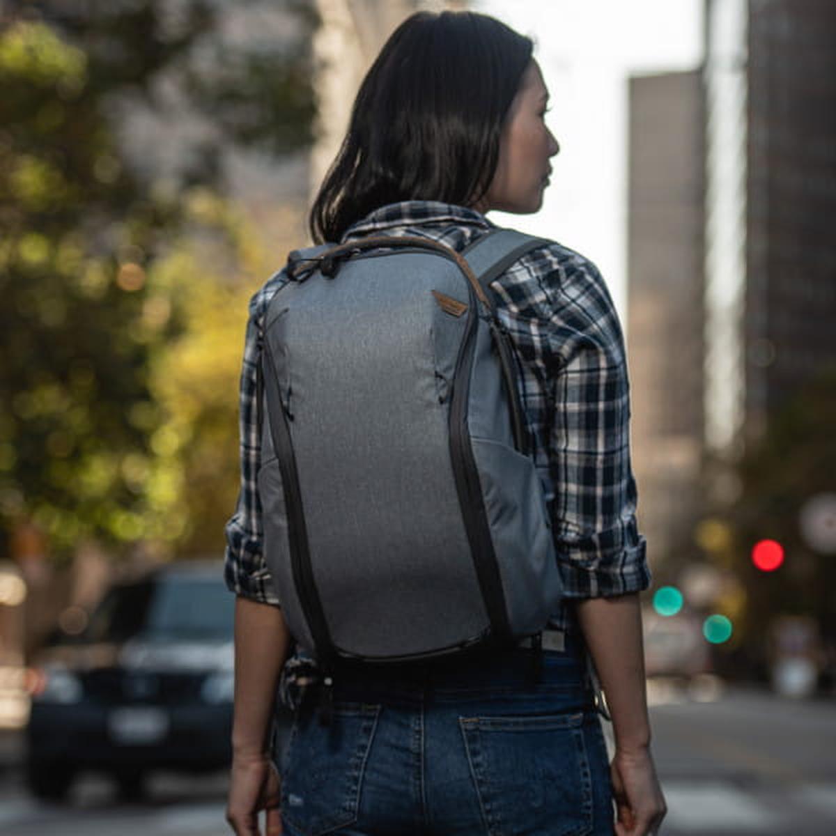 Peak Design Everyday Backpack V2 Zip Foto-Rucksack 15 Liter - Ash (Hellgrau)