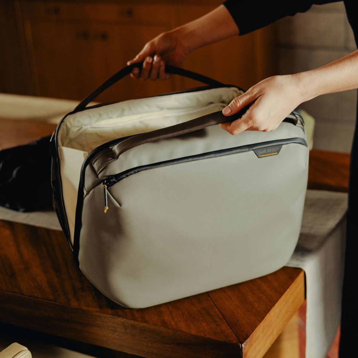 Peak Design Travel Weekender 25L Stone Anwendungsbeispiel