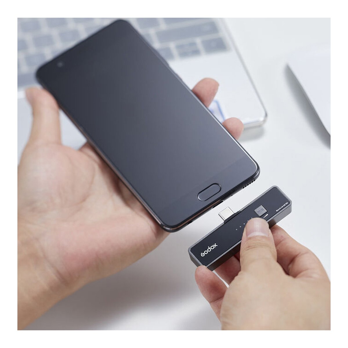 Godox MoveLink UC2 USB-C - Anwendungsbeispiel: Godox GodoxLink RX wird an Smartphone angeschlossen.