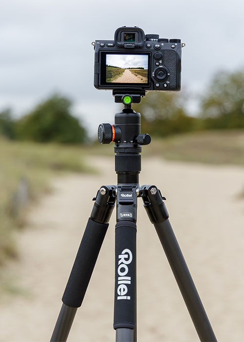 Rollei C5i und C6i Carbonstativ mit Kamera: Kugelkopf und Arca-Swiss für Foto und Video-Setup